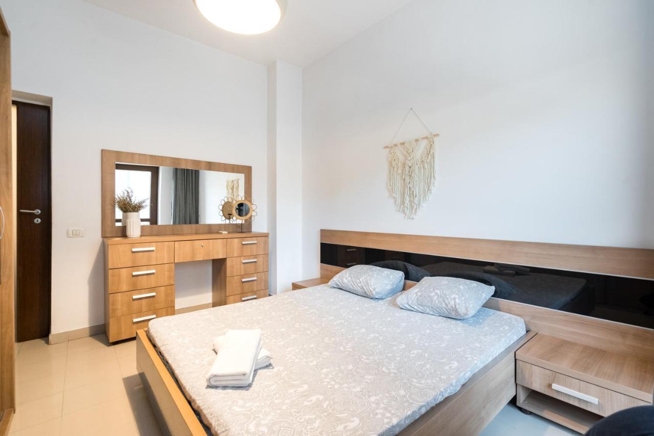 Modern & Spacious Apartment - Prime Location Near Bucharest'S Old Town Extérieur photo