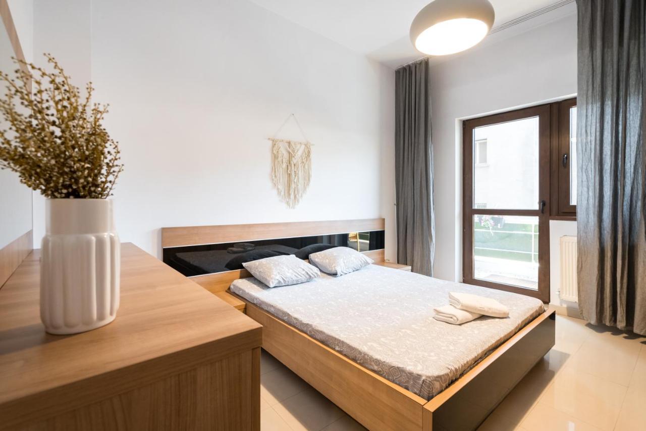 Modern & Spacious Apartment - Prime Location Near Bucharest'S Old Town Extérieur photo