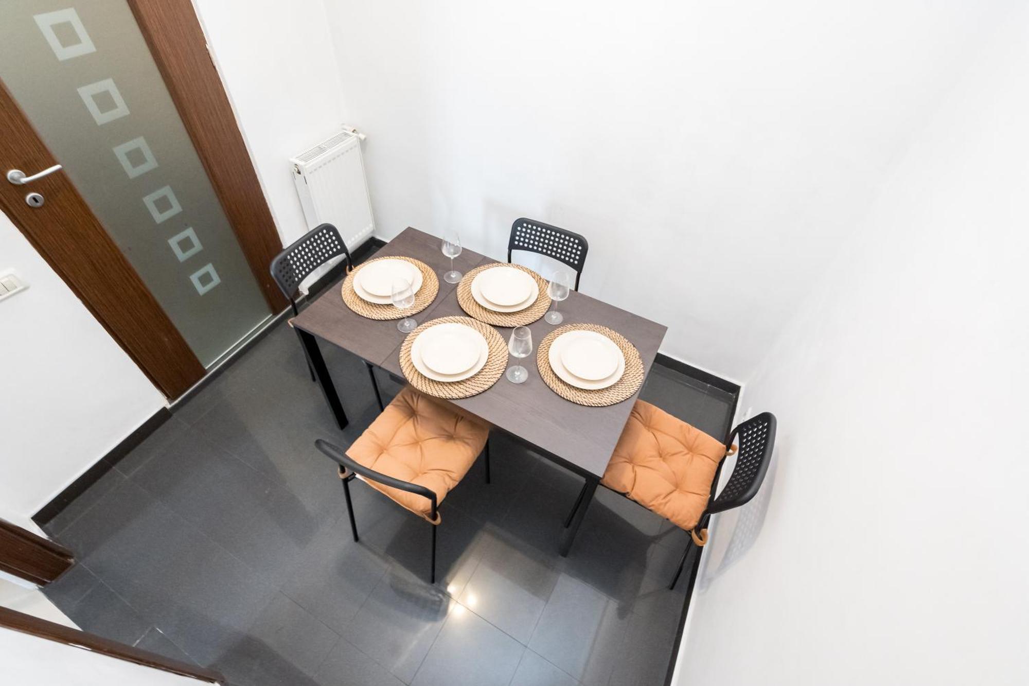 Modern & Spacious Apartment - Prime Location Near Bucharest'S Old Town Extérieur photo